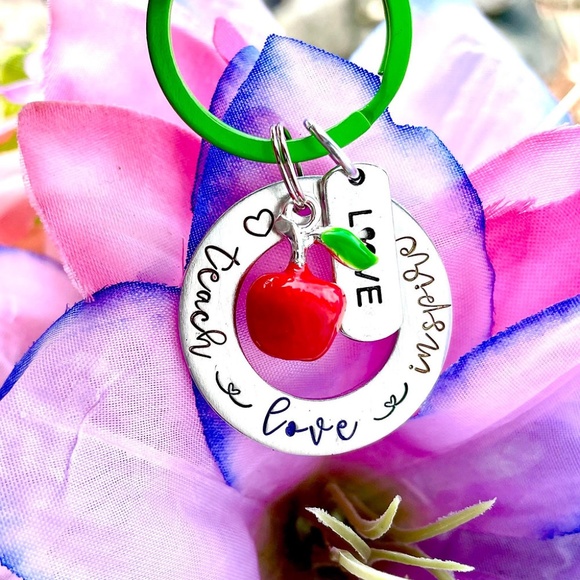 Teacher Keychain - Teacher Gift - Teacher Aide Gift - Teacher Appreciation - Picture 2 of 2